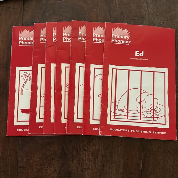 Primary phonics set 1-3 nearly complete 🍎great for early readers 📕📗📘 - Picture 2 of 4